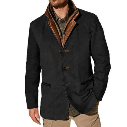 Laat de herfst maar komen!🍂  Het is tijd voor MAX, onze stoere vintage jas met een turn-down kraag!